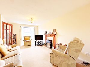 Living Room- click for photo gallery